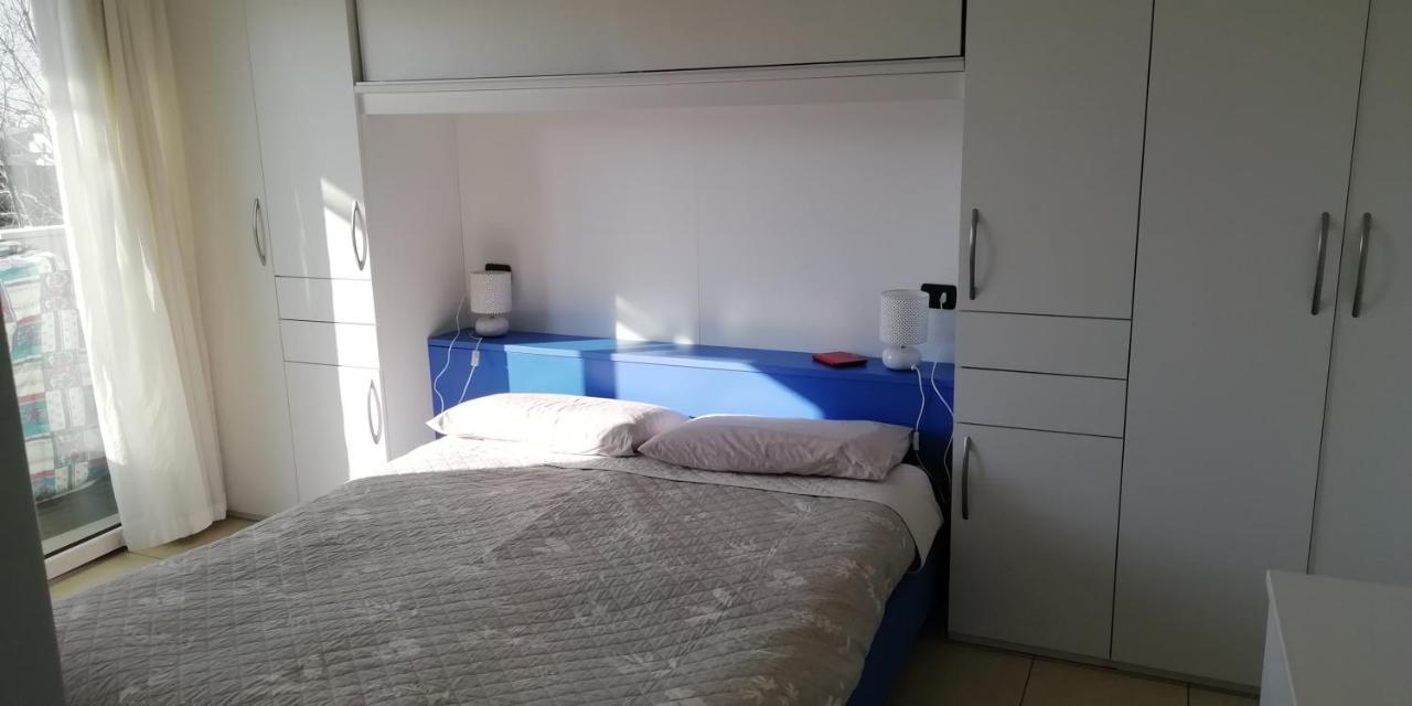 Brezza Da Mare Apartman Rimini Kültér fotó