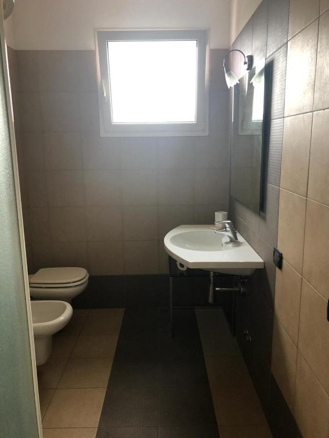 Brezza Da Mare Apartman Rimini Kültér fotó